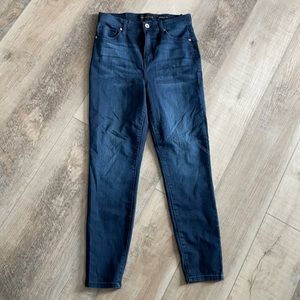 Kendall + Kylie skinny jeans size 9/29
